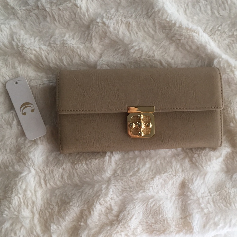 Charming Charlie wallet